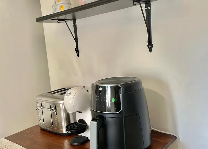 La Tiny House Apartment *